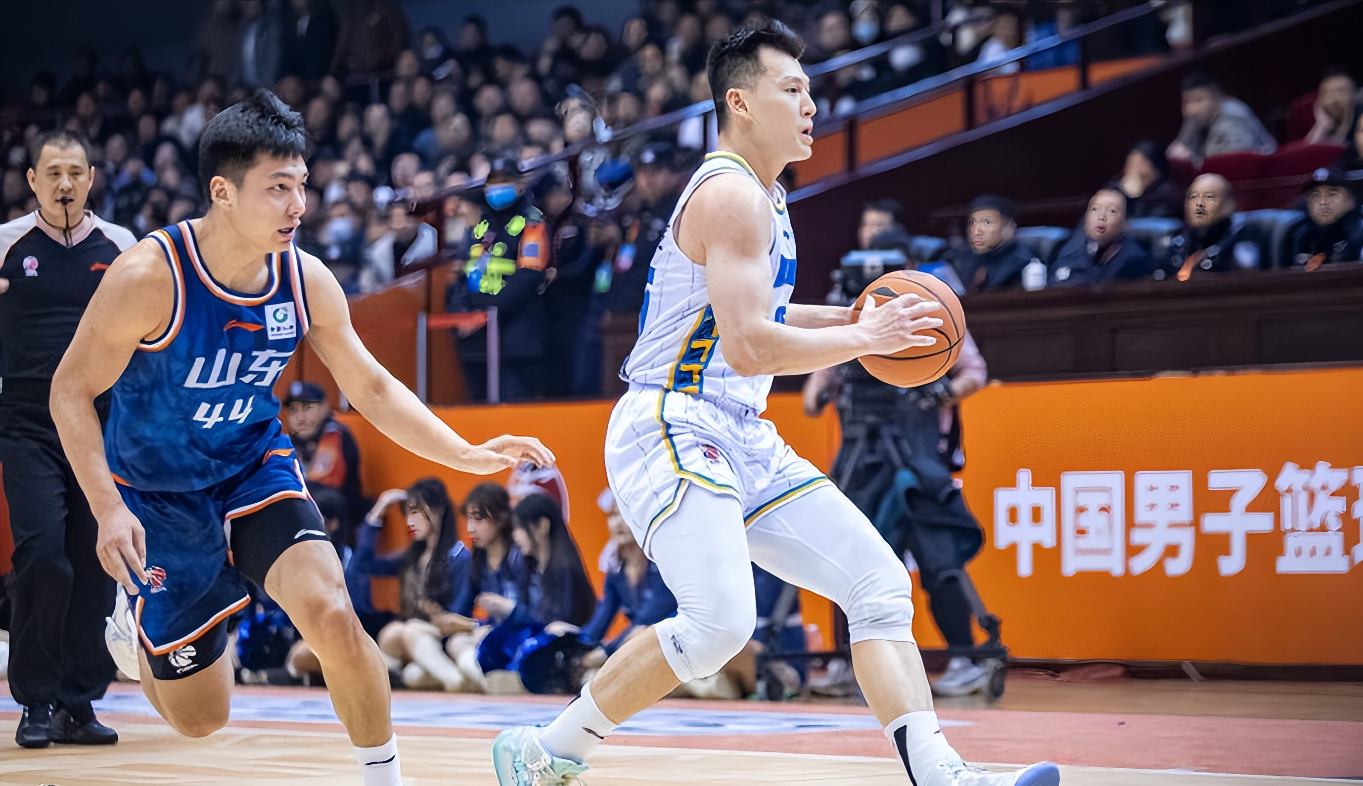 九游体育网站-山东男篮外线爆发备战足总杯国际比赛日北京首钢备战亚冠，媒体一致点评：风云突变巴黎圣日耳曼集结日调整名单的简单介绍